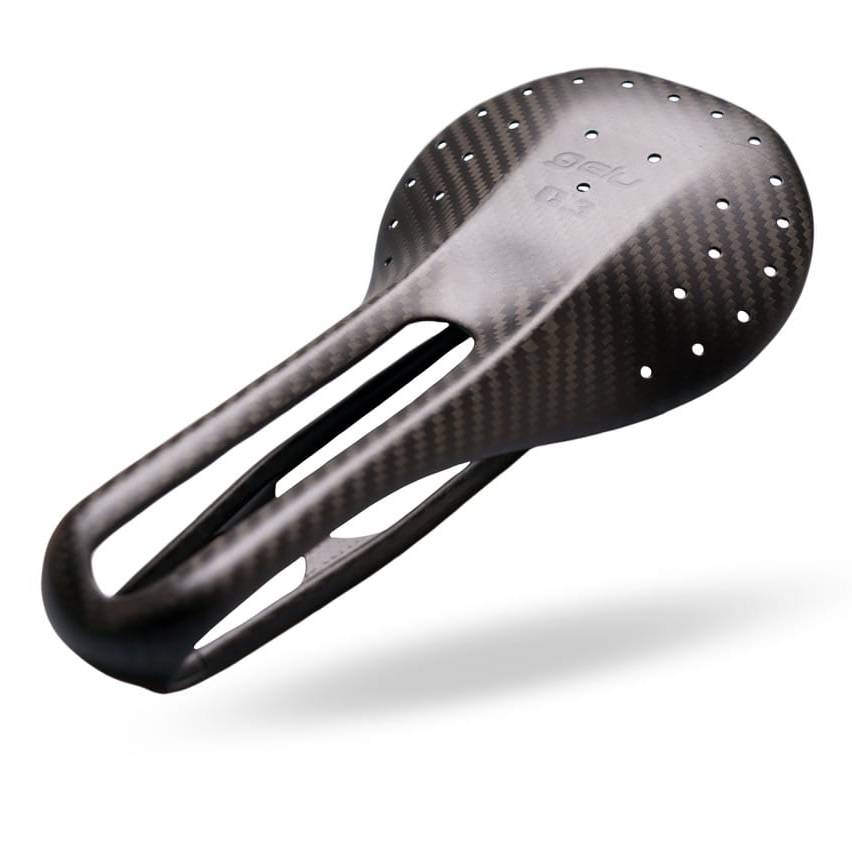 Gelu - C-3 Carbon Saddle