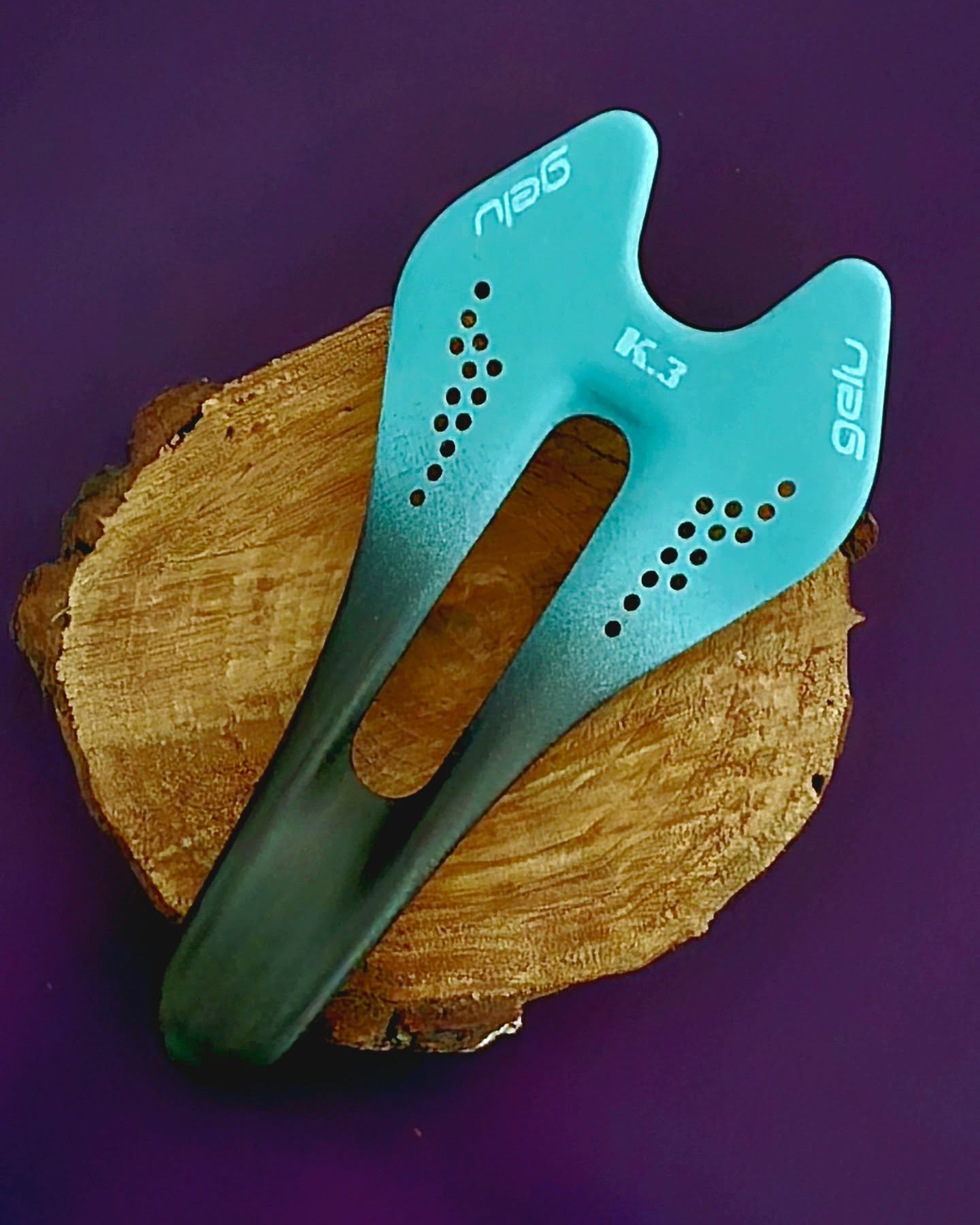 Gelu - K-Series Carbon Saddle