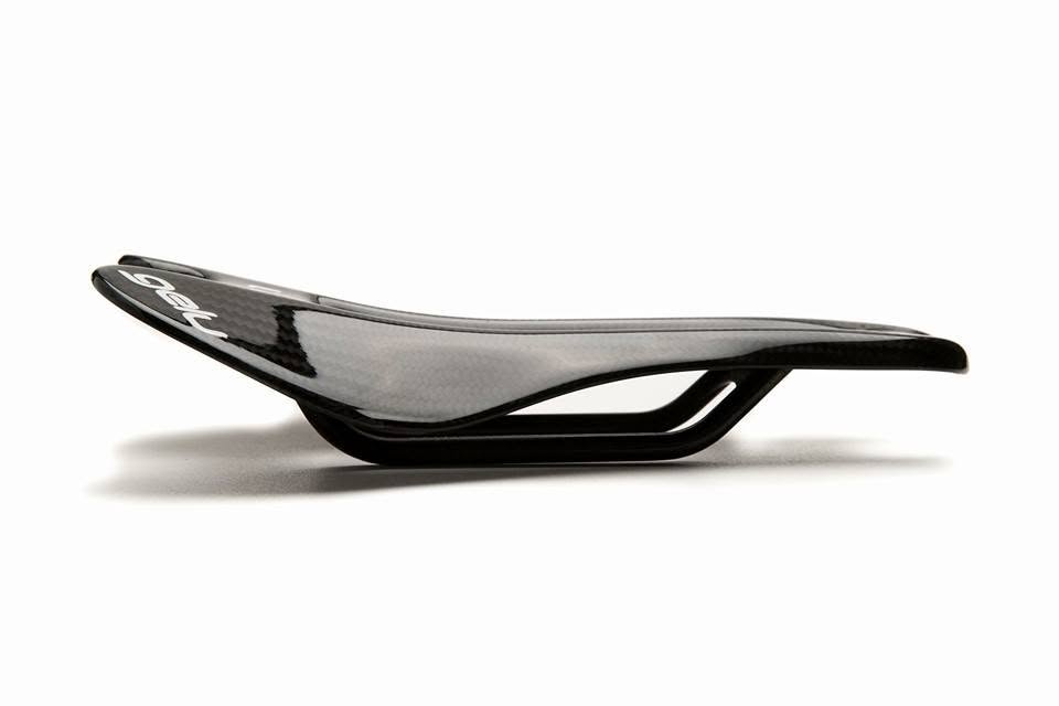 Gelu - P-Series Carbon Saddle