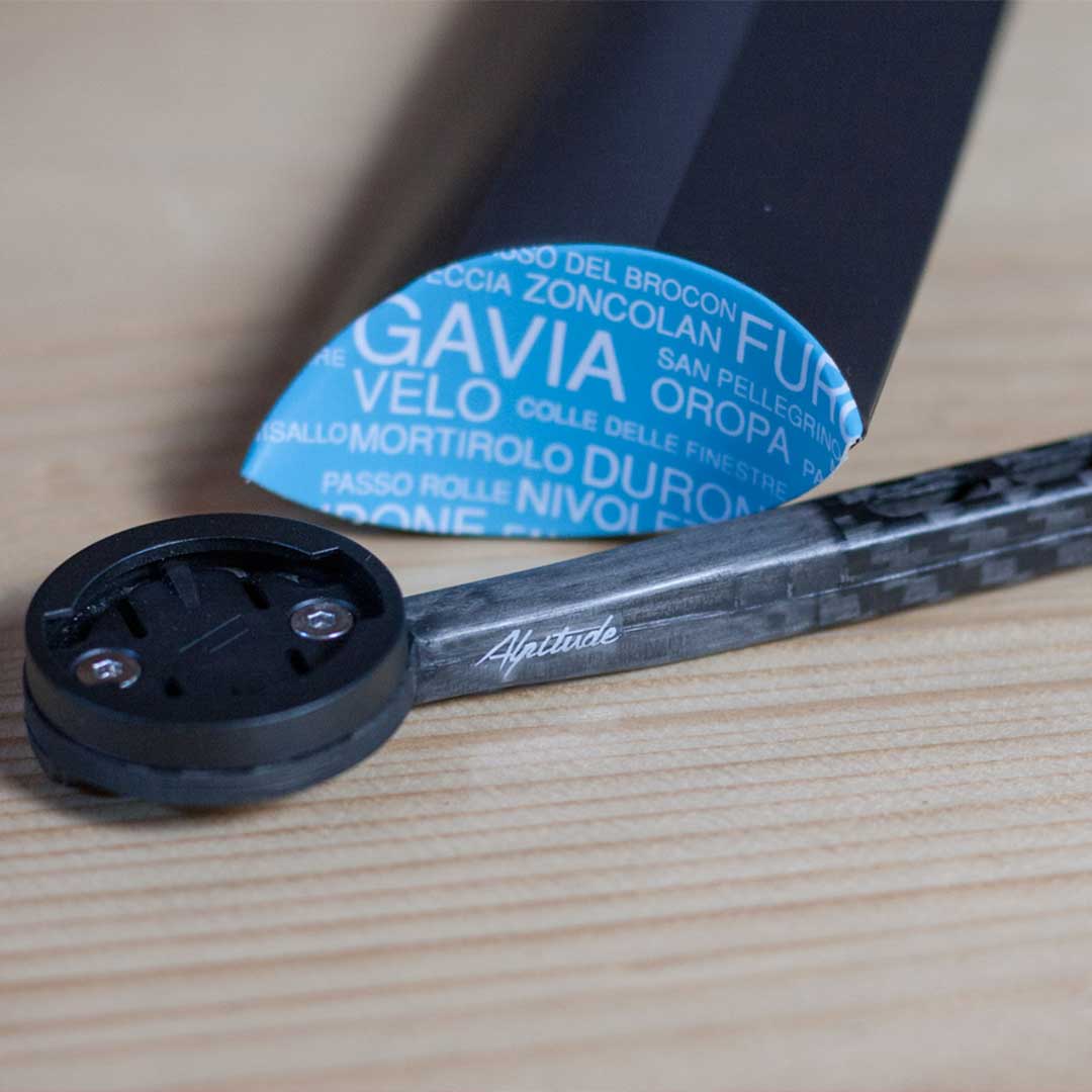 Alpitude - Stelvio Corretto Carbon Computer Mount for Integrated Bars